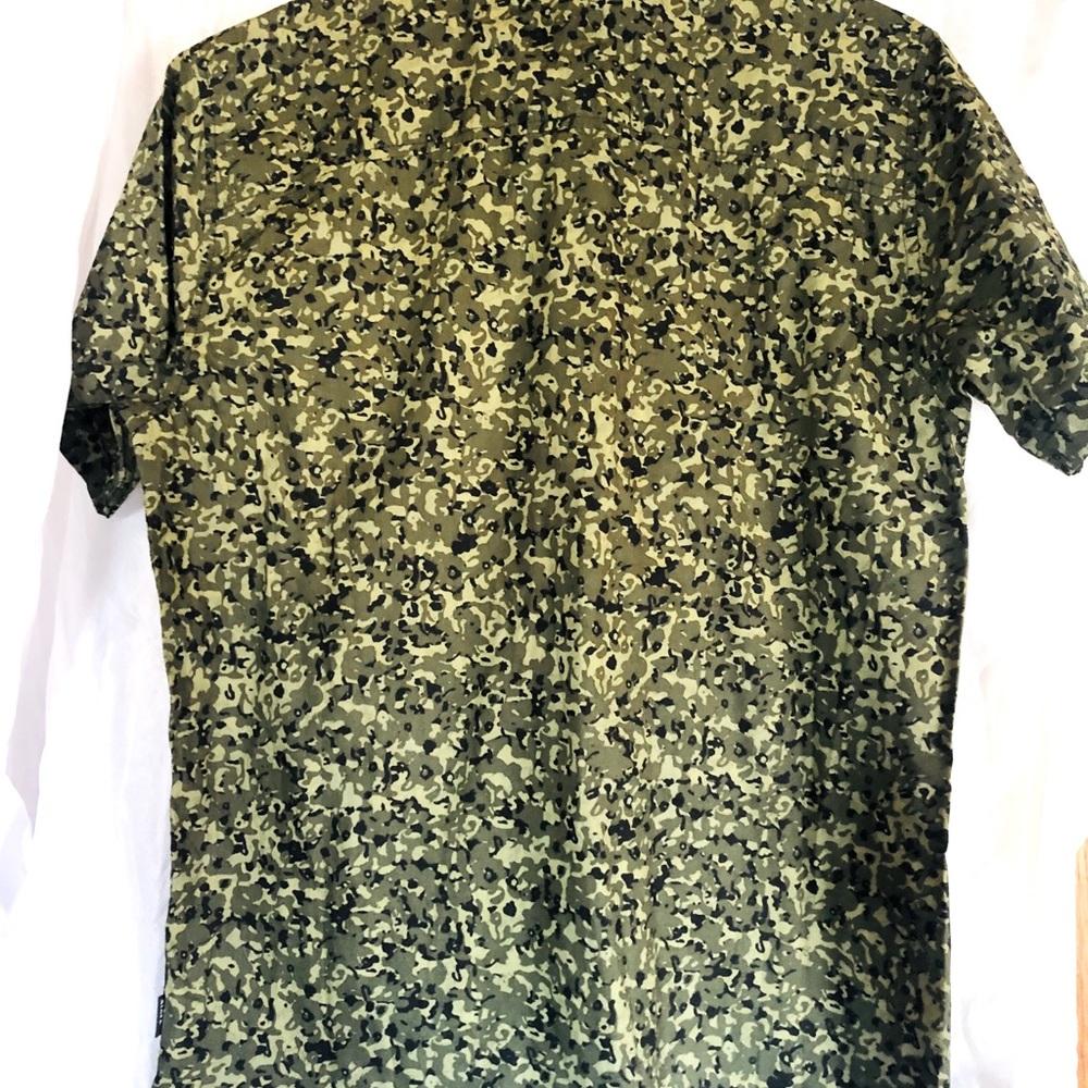 Small camouflage short sleeve shirt